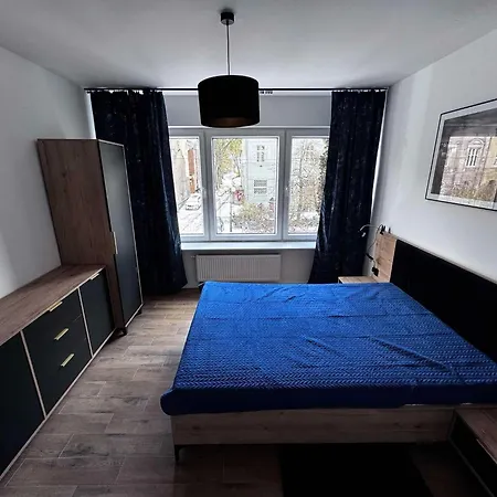 Dabrowszczakow * 올슈틴